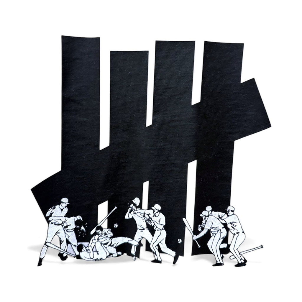 Undefeated PLAY DIRTY Long-sleeved Tee